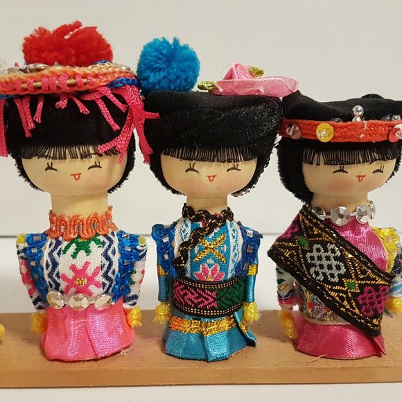 Chinese Cultural Collection Cut Paper, Peg Dolls, Zodiac Medallion Book, Hat Cap - Picture 2 of 16